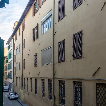 La Bottega Di Botticelli By Halldis Apartment Florence