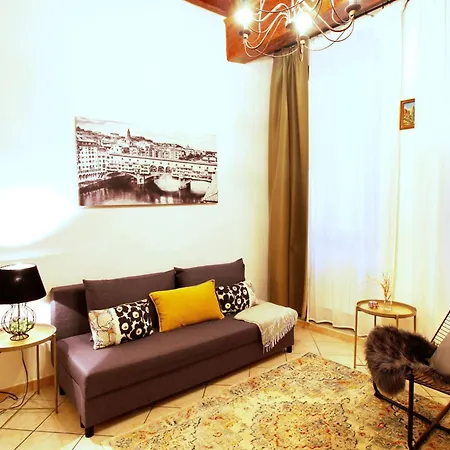 Appartamento La Bottega Di Botticelli By Halldis Firenze